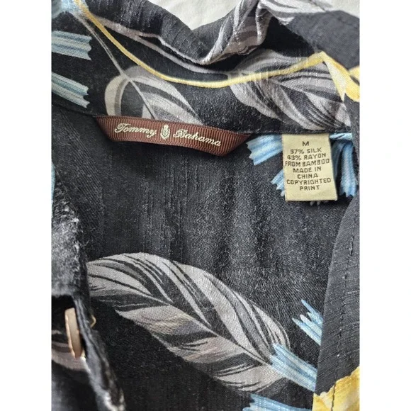 Tommy Bahama Hawaiian Shirt Button Up Short Sleeve All Over Print Silk/Rayon M - Picture 6 of 6